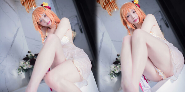 นางแบบสาวผิวขาวโชว์แคม