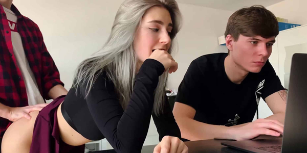 หนังโป้ซับไทย hd แฟนติดเกมเครมควยเพื่อน แอบแซ่บแอบเสียว ควยยาวเอามันส์